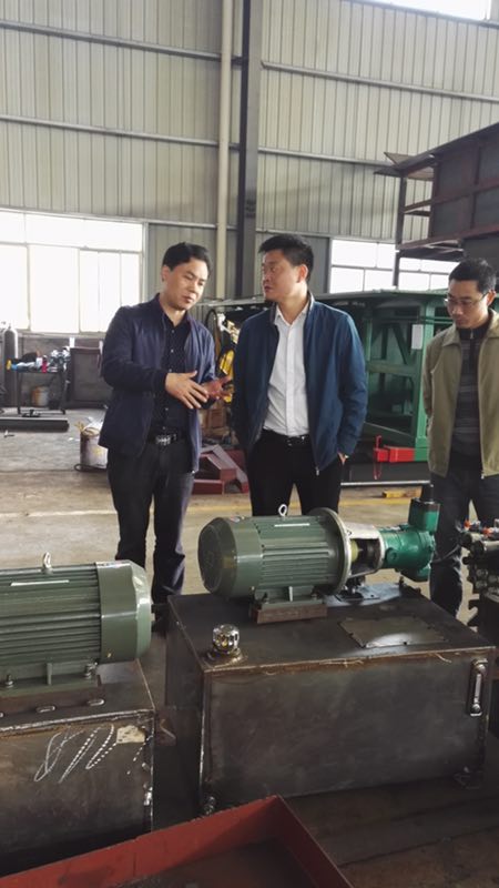 寧鄉(xiāng)經信局胡浪局長、產業(yè)發(fā)展科劉義科長一行